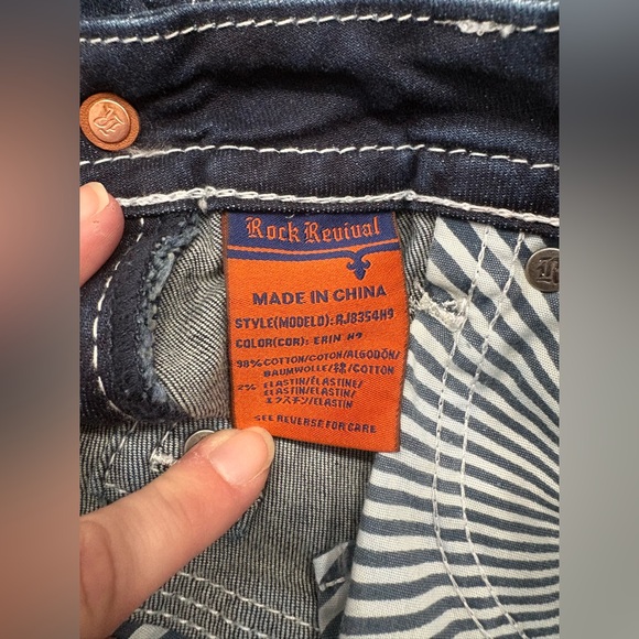 Rock Revival Erin denim jeans shorts size 31 with 3.5” inseam NWT - Picture 5 of 7